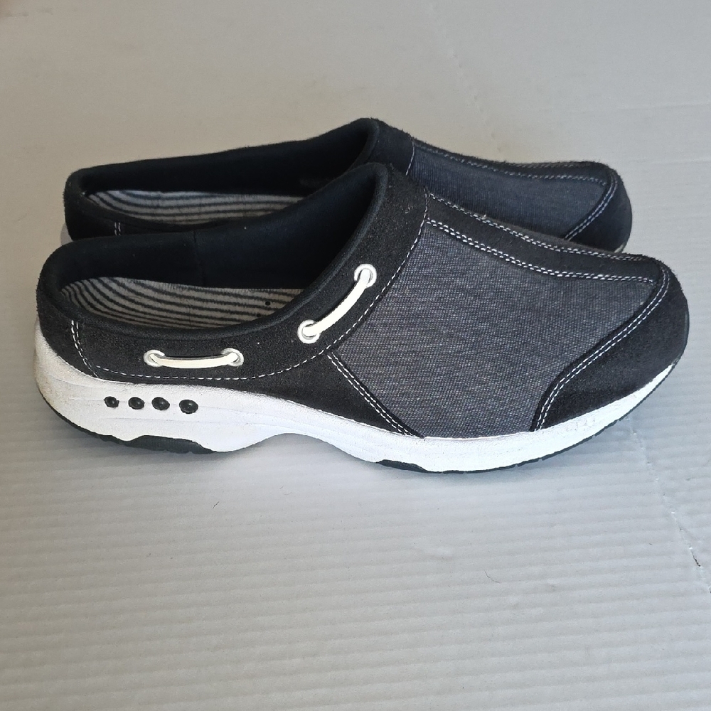 Easy Spirit Spring Blue and White Women's Slip-In Clog Sneakers Sz 9
